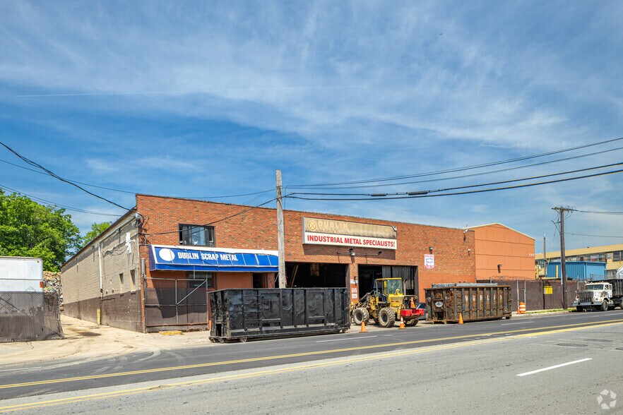 483-495 Frelinghuysen Ave, Newark, NJ à louer - Photo de l’immeuble – Image 2 sur 11