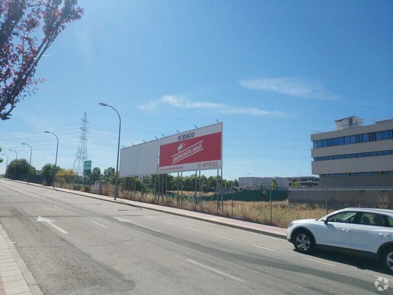 Terrain dans Alcorcón, Madrid à vendre - Photo de l’immeuble – Image 3 sur 5