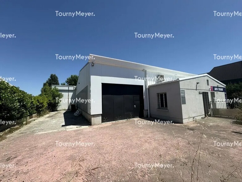 Local d’activités dans Quint-Fonsegrives à louer - Photo de l’immeuble – Image 1 sur 8