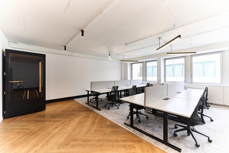 27 Rue De Surène, Paris à louer - Photo intérieure – Image 3 sur 12