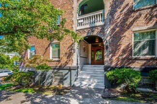 Plus de détails pour 1052 E Thomas St, Seattle, WA - Logement à vendre