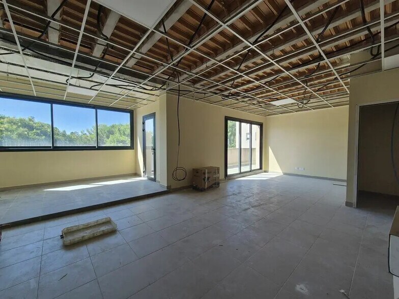 Bureau dans Castelnau-le-Lez à louer - Photo de l’immeuble – Image 1 sur 6