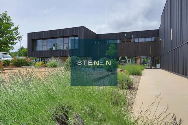 Plus de détails pour 120 Rue Emilien Gautier, Aix-en-Provence - Bureau à louer