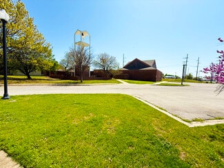Plus de détails pour 601 24th Ave SW, Norman, OK - Spécialisé à vendre
