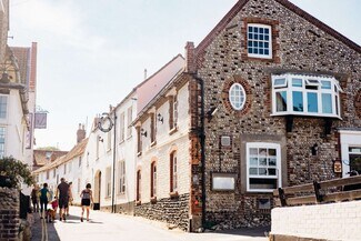 Plus de détails pour 4 High St, Blakeney - Hôtellerie à vendre