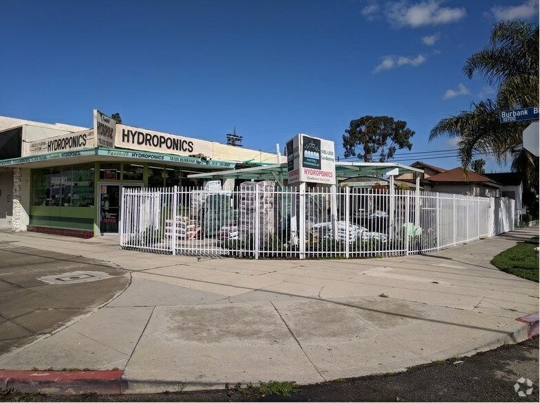 10701 Burbank Blvd, North Hollywood, CA à vendre - Photo principale – Image 2 sur 7