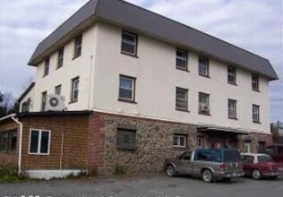 LAKEWOOD LODGE & RESTAURANT portefeuille de 4 biens à vendre sur LoopNet.fr - Photo de l’immeuble – Image 2 sur 34