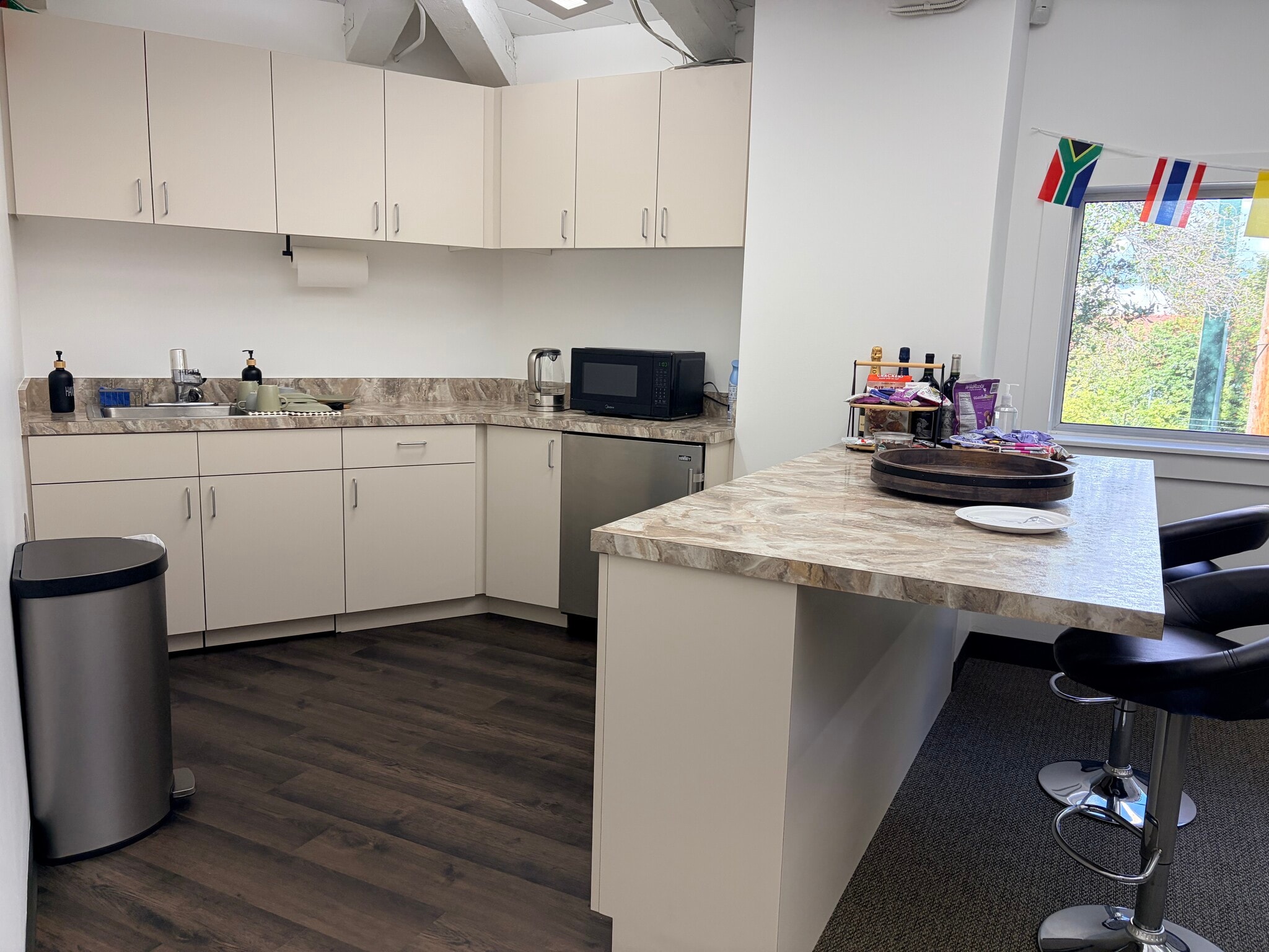 855 El Camino Real, Palo Alto, CA à louer Photo intérieure– Image 1 sur 5