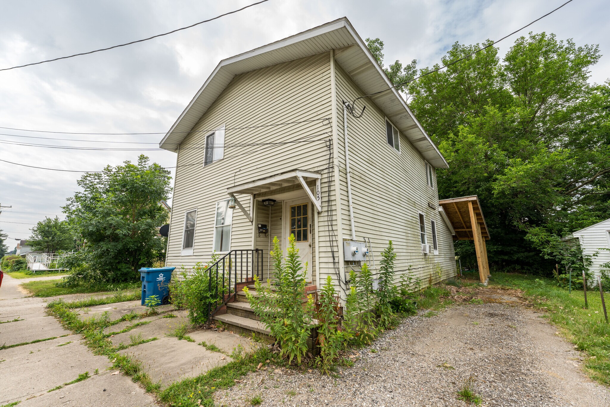 105 N George St, Decatur, MI à vendre Photo principale– Image 1 sur 6