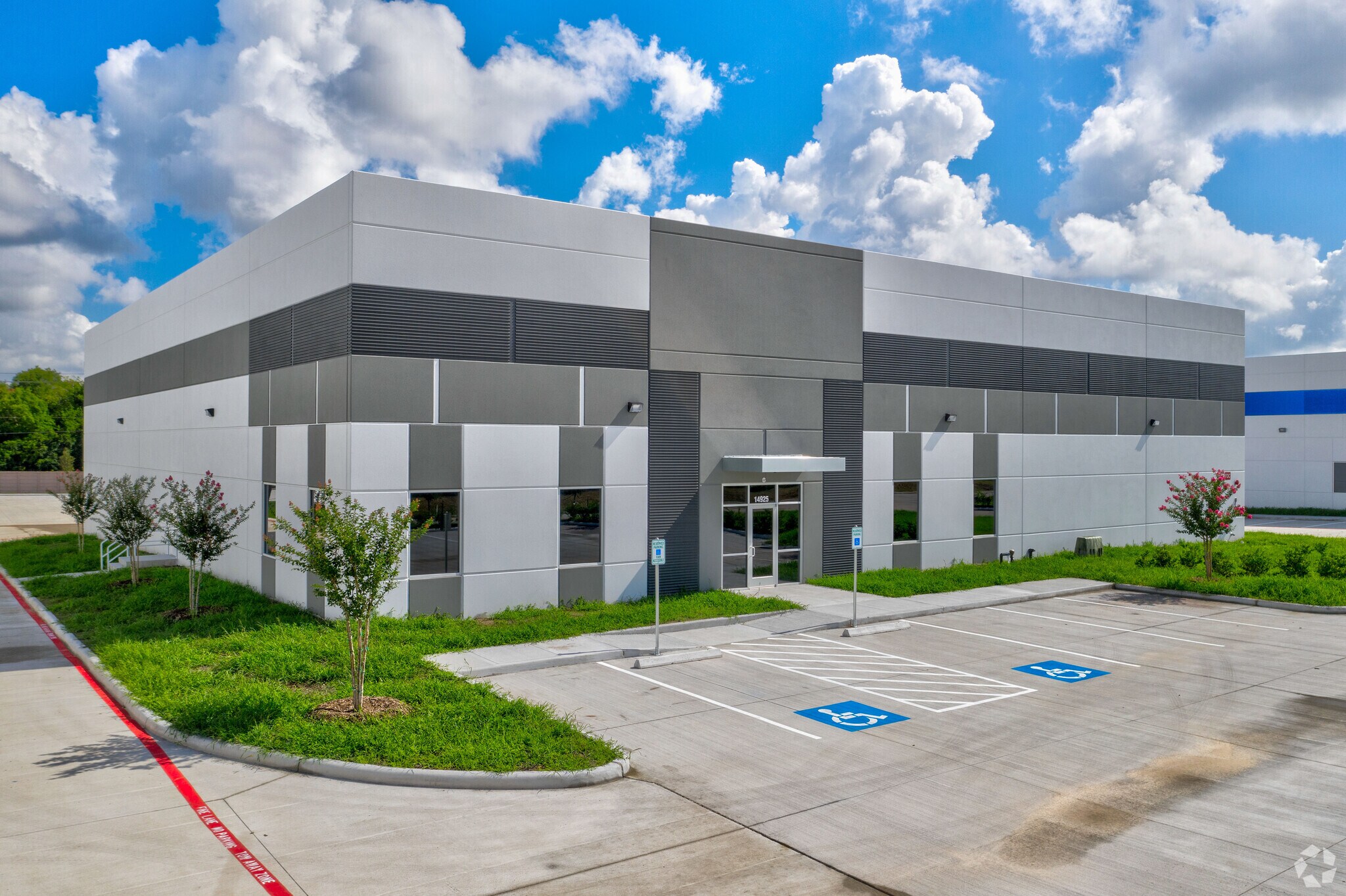 14925 E Hampton Cir, Houston, TX à vendre Photo principale– Image 1 sur 8