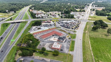 105 General Courtney Hodges Blvd, Perry, GA - Vue aérienne vue de carte - Image1