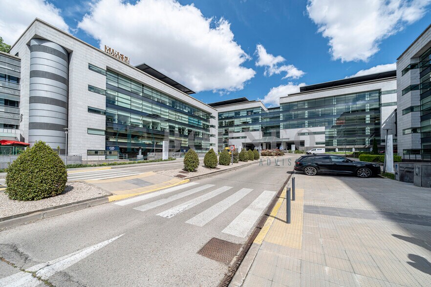 Calle Anabel Segura, 11, Alcobendas, Madrid à louer - Photo de l’immeuble – Image 1 sur 4