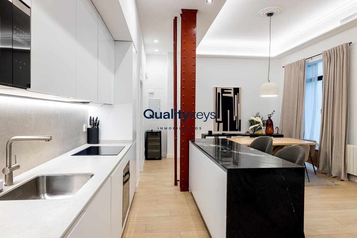 Madrid, MAD 28010 - Lot 01 - - Photo intérieure - Image 1 of 8