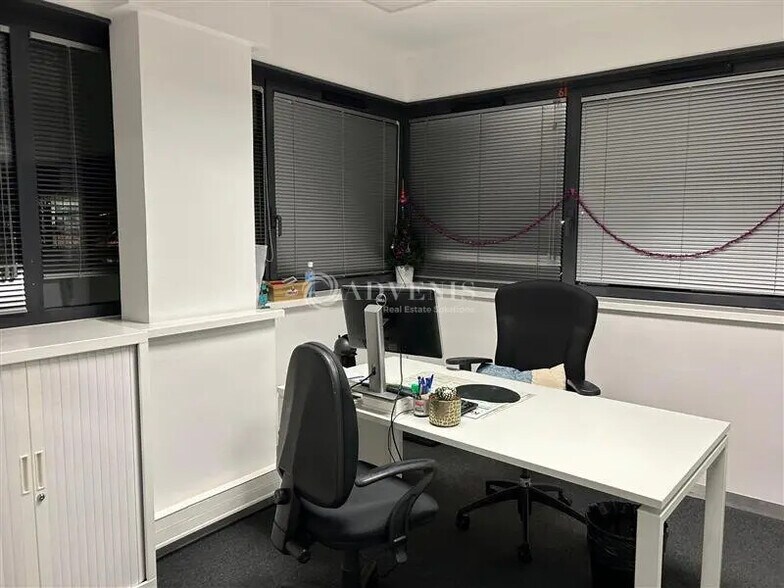 Bureau dans Tours à louer - Photo de l’immeuble – Image 2 sur 5