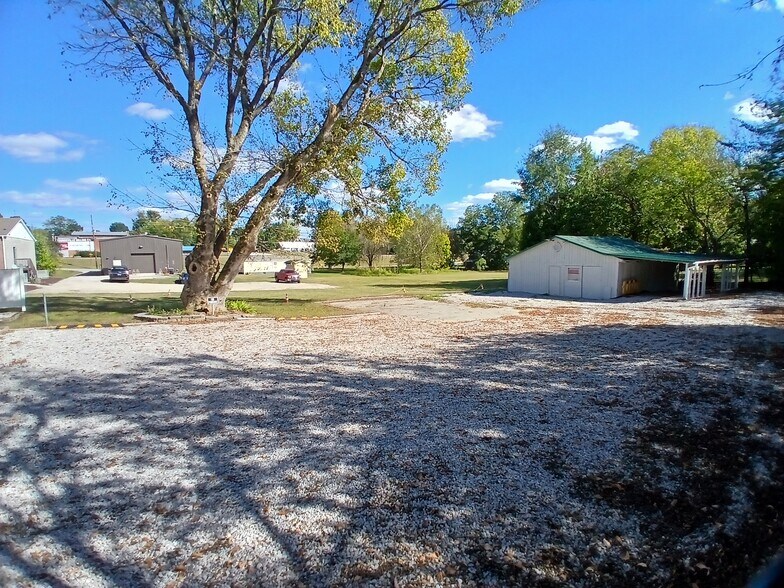 119 W Main St, Youngsville, NC à vendre - Photo de l’immeuble – Image 3 sur 29