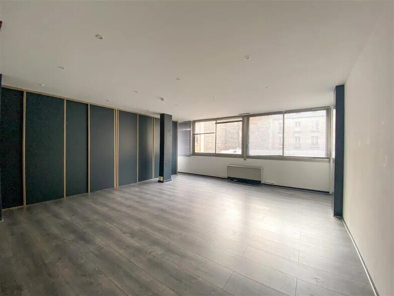 Bureau dans Paris à louer - Photo de l’immeuble – Image 1 sur 5
