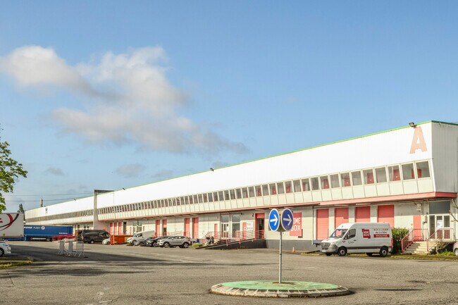 Plus de détails pour Industriel/Logistique à louer