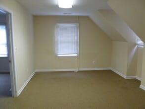 9317 Grant Ave, Manassas, VA à louer Photo intérieure– Image 2 sur 2