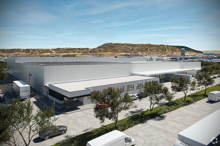 P.I. Prado de las Monjas, Alcalá de Henares, Madrid à louer - Photo de l’immeuble – Image 2 sur 20