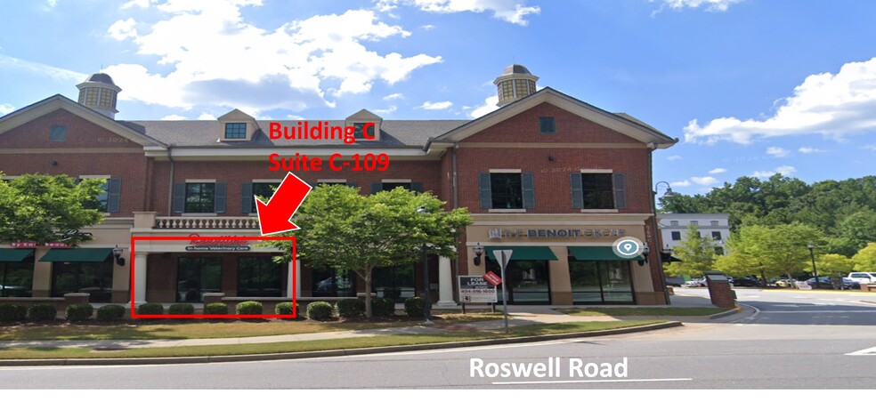 6780 NE Roswell Rd, Atlanta, GA à louer - Photo de l’immeuble – Image 3 sur 11