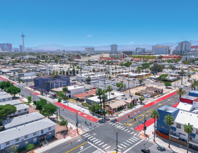 230 S Maryland Pkwy, Las Vegas, NV à vendre - Photo de l’immeuble – Image 2 sur 11
