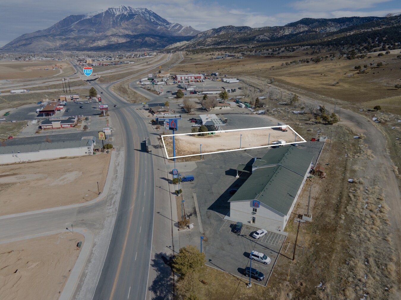 2195 S Main St, Nephi, UT à louer Photo de l’immeuble– Image 1 sur 2