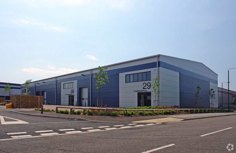 Thomas Rd, Crayford à louer - Photo de l’immeuble – Image 3 sur 4