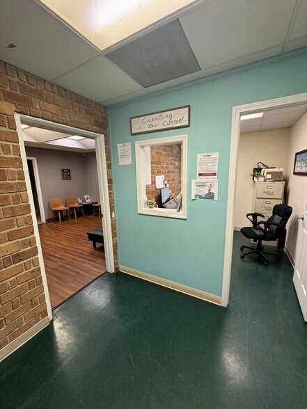 1539 Parental Home Rd, Jacksonville, FL à louer - Photo intérieure – Image 3 sur 19