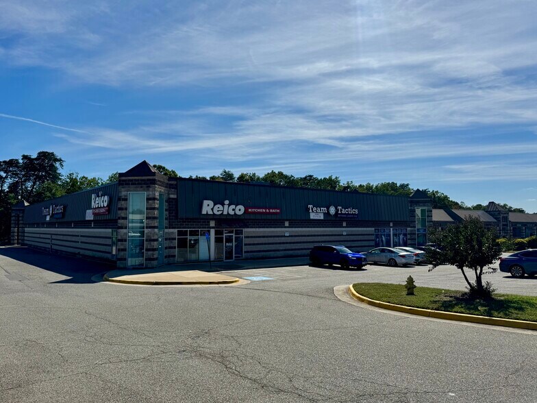 3041 Golansky Blvd, Woodbridge, VA à louer - Photo de l’immeuble – Image 2 sur 11