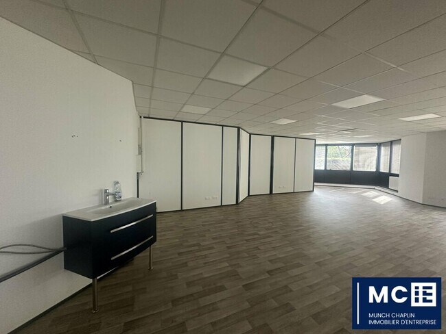 Plus de détails pour Bureau à louer