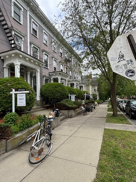 Turnkey 12-Unit Multifamily Portfolio portefeuille de 7 biens à vendre sur LoopNet.fr - Photo de l’immeuble – Image 2 sur 13