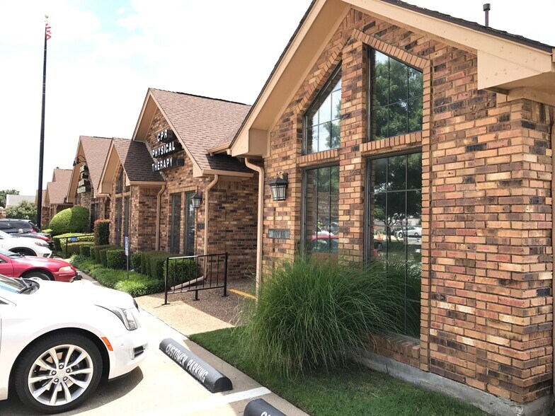 2305 Coit Rd, Plano, TX à louer - Photo de l’immeuble – Image 2 sur 9
