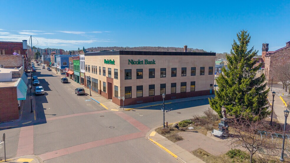 100-106 S Main st, Ishpeming, MI à vendre - Photo de l’immeuble – Image 2 sur 87
