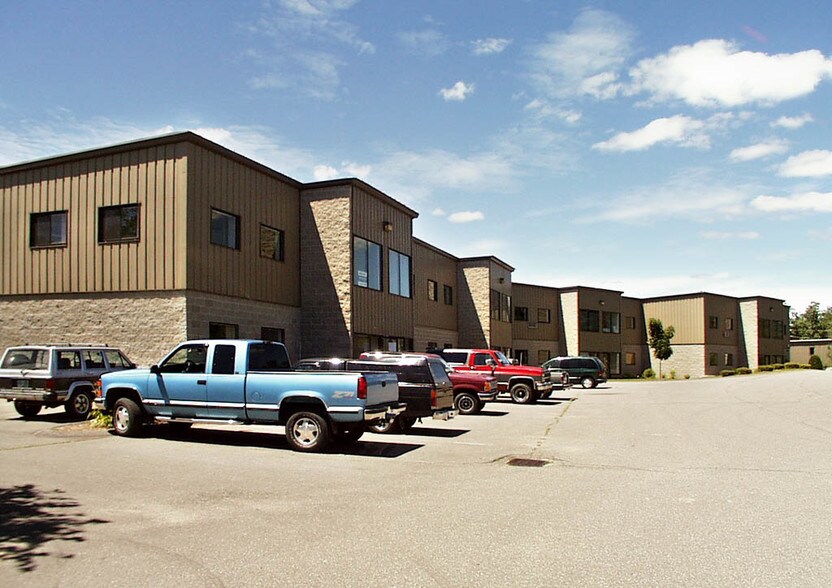 41 Industrial Dr, Exeter, NH à louer - Photo de l’immeuble – Image 3 sur 19