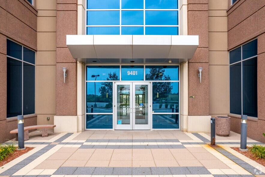9351-9401 Renner Blvd, Lenexa, KS à louer - Photo de l’immeuble – Image 3 sur 33