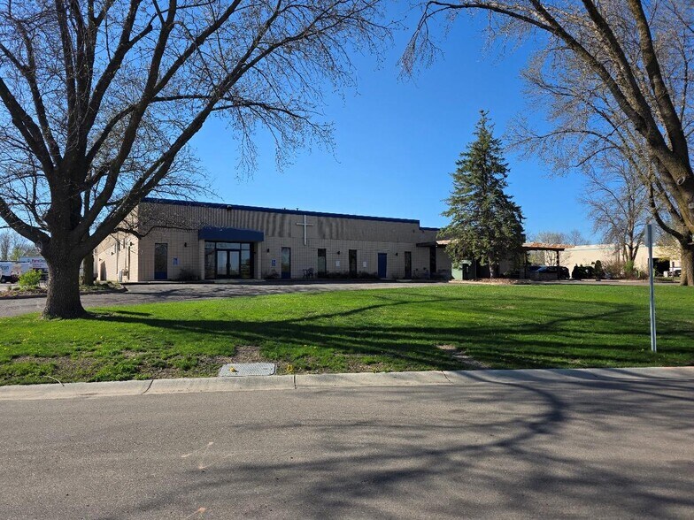 4319 Steiner St, Saint Bonifacius, MN à louer - Photo principale – Image 1 sur 1