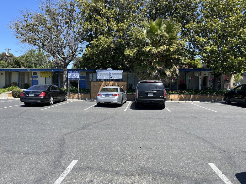 1191 W Tennyson Rd, Hayward, CA à louer - Photo de l’immeuble – Image 3 sur 10