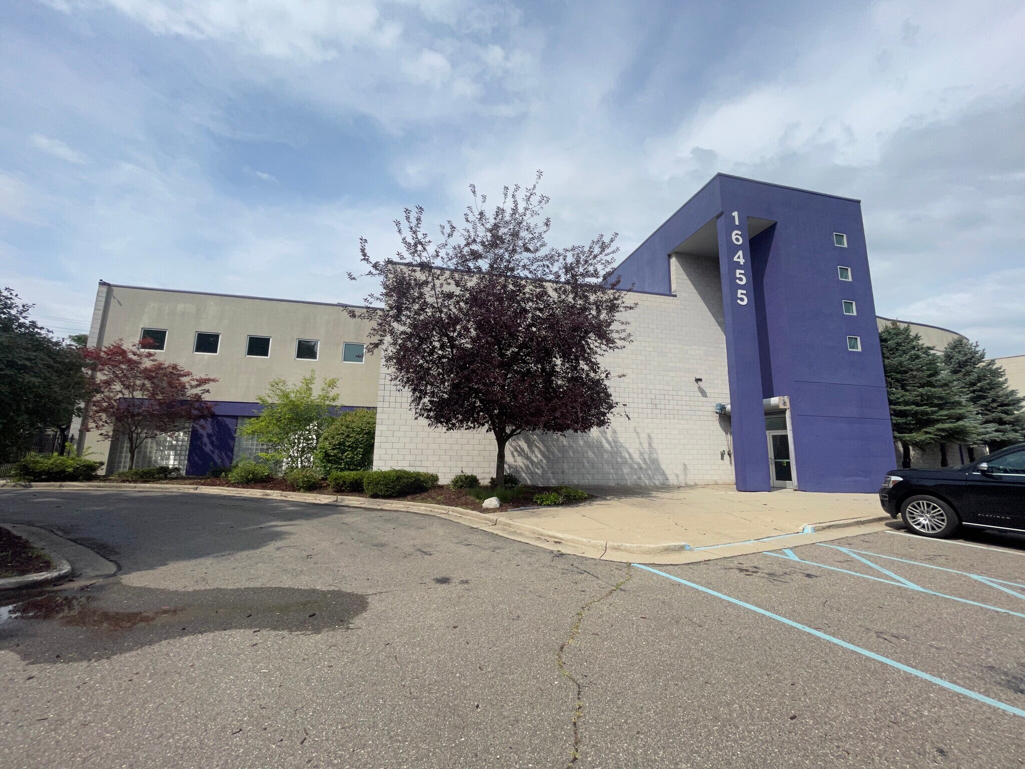 16455 Woodward Ave, Highland Park, MI à louer Photo principale– Image 1 sur 10