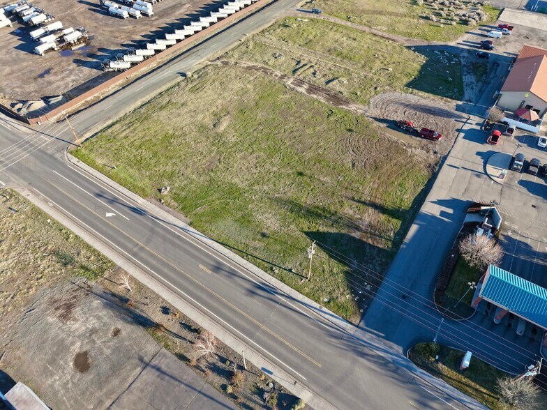0 Broadmore St, Klamath Falls, OR à vendre - Aérien – Image 1 sur 6