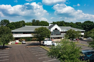 Plus de détails pour 430-450 Lincoln Hwy, Fairless Hills, PA - Bureau à louer