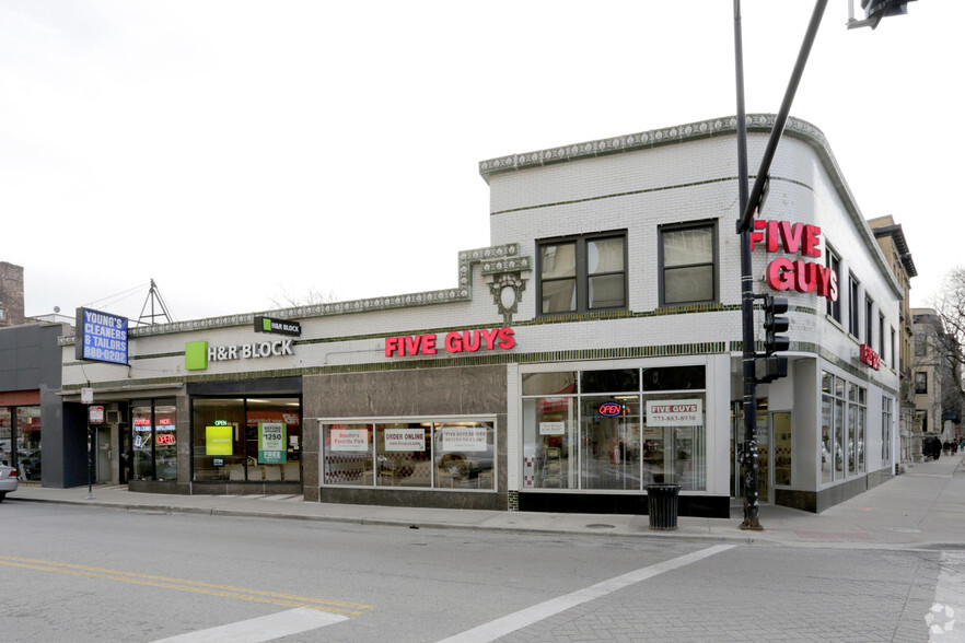 2368 N Clark St, Chicago, IL à louer - Photo de l’immeuble – Image 3 sur 4
