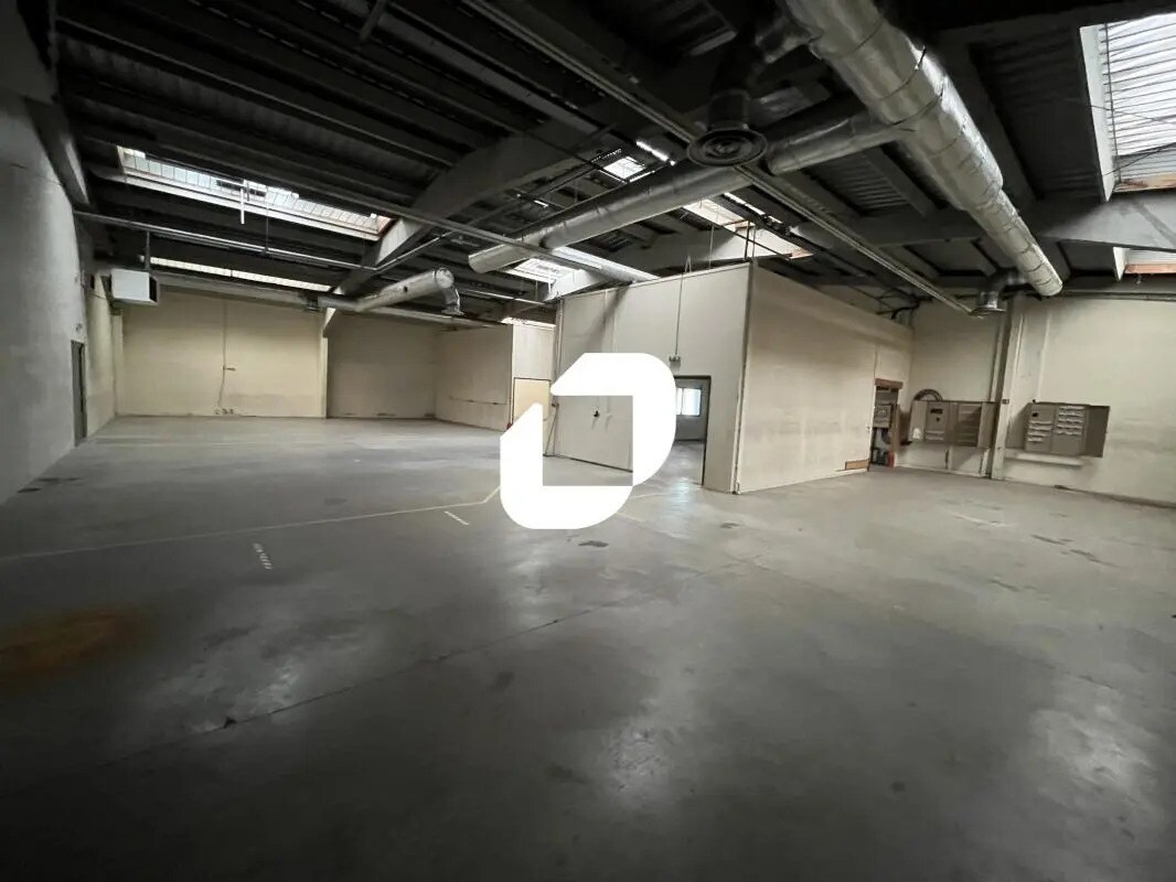 Local d'activités dans Courcelles-lès-Lens à vendre Photo intérieure– Image 1 sur 21