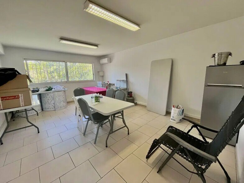 Bureau dans Mouans-Sartoux à louer - Photo de l’immeuble – Image 1 sur 4