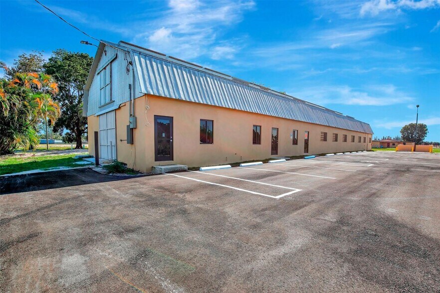 Southwest 48th Court, Miramar, FL à vendre - Photo principale – Image 3 sur 4