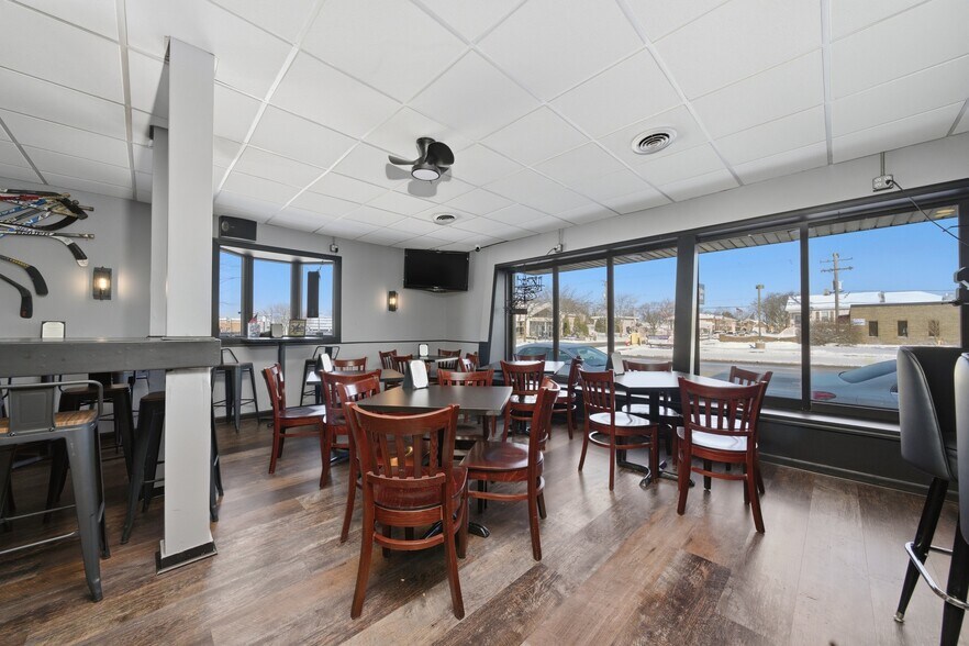 7455 W Irving Park Rd, Chicago, IL à vendre - Photo intérieure – Image 3 sur 13