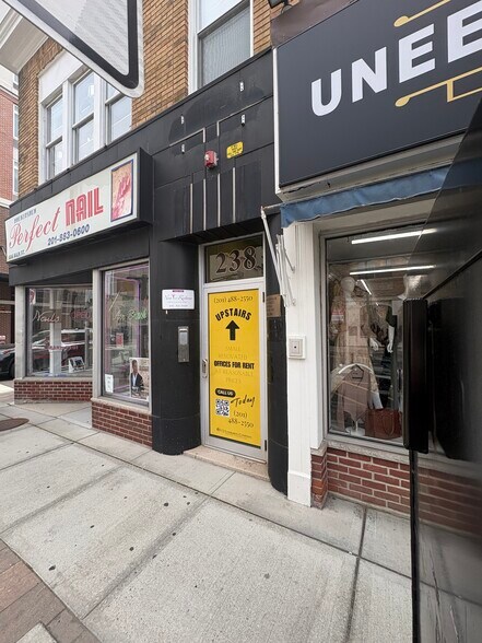 238 Main St, Hackensack, NJ à louer - Photo de l’immeuble – Image 2 sur 18