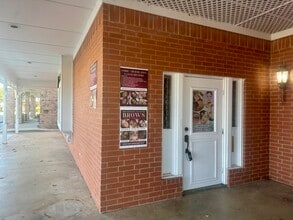 3509 McNiel Ave, Wichita Falls, TX à louer Photo de l’immeuble– Image 2 sur 10