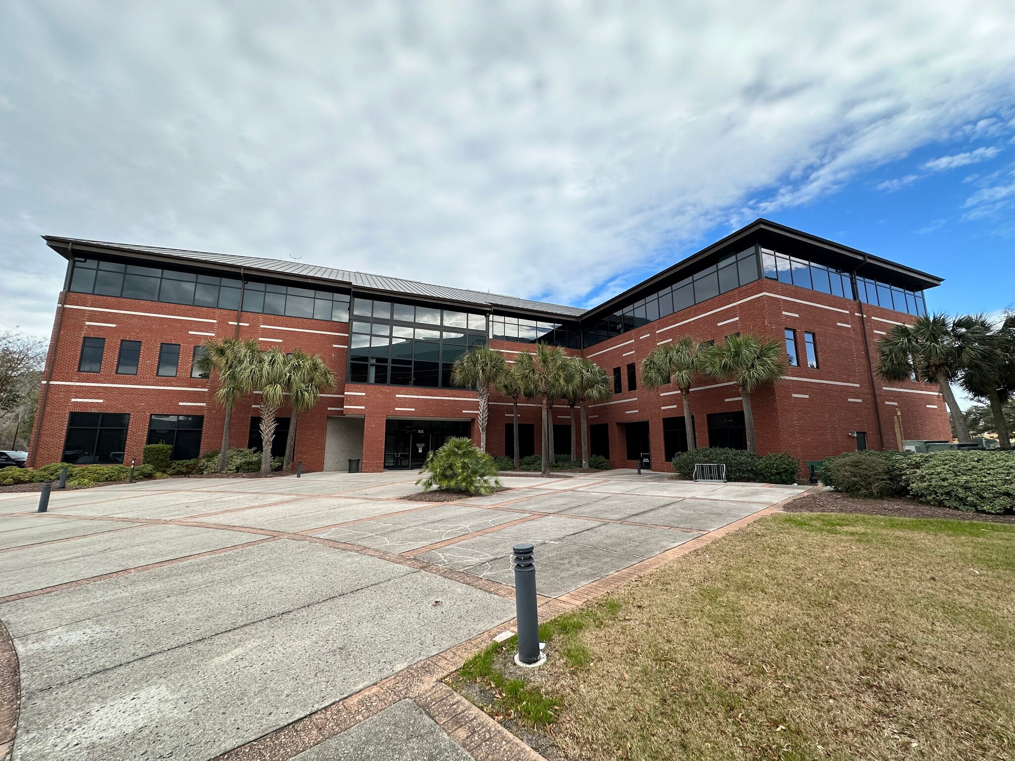 611 Burroughs And Chapin Blvd, Myrtle Beach, SC à louer Photo principale– Image 1 sur 4