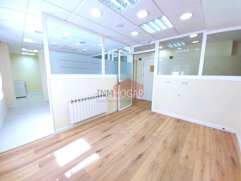 Immeuble residentiel dans Ávila, Ávila à vendre - Photo de l’immeuble – Image 2 sur 6