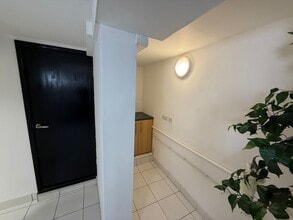 28-28A Scot Ln, Doncaster à louer Photo de l’immeuble– Image 2 sur 3